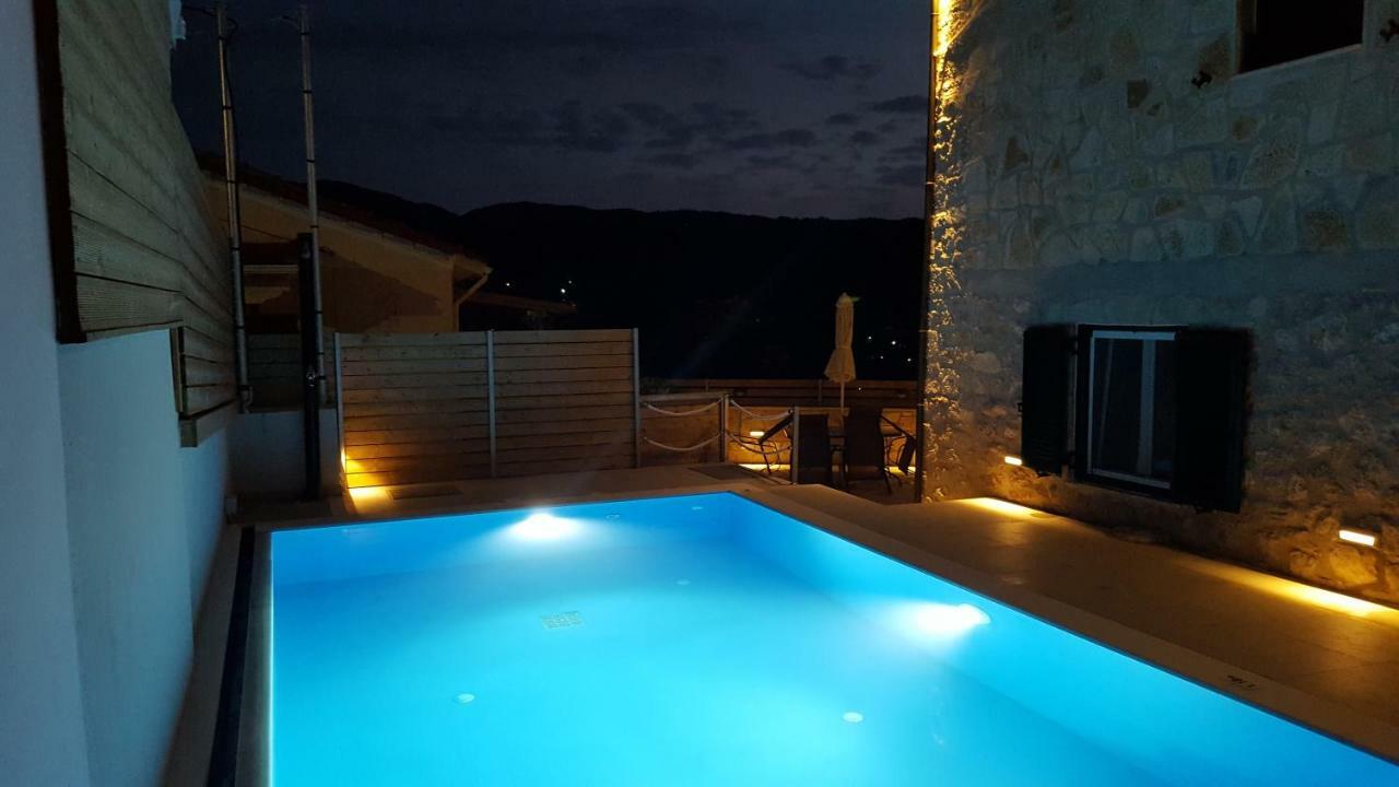 Villa Charonia Spanokhórion Екстериор снимка